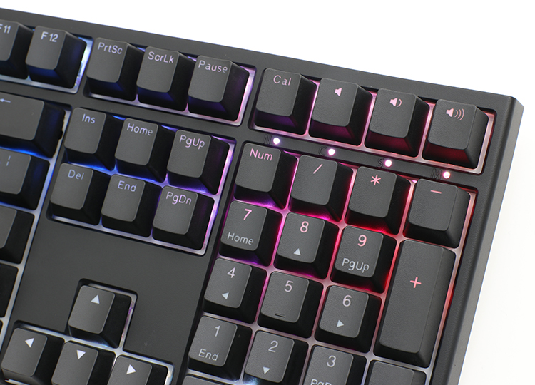 Bàn phím cơ Ducky One 2 RGB Cherry Brown switch tích hợp đèn thông báo