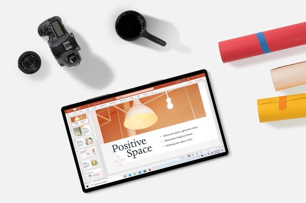 Phần mềm Microsoft 365 Family English APAC EM Subscr 1YR Medialess P6 7