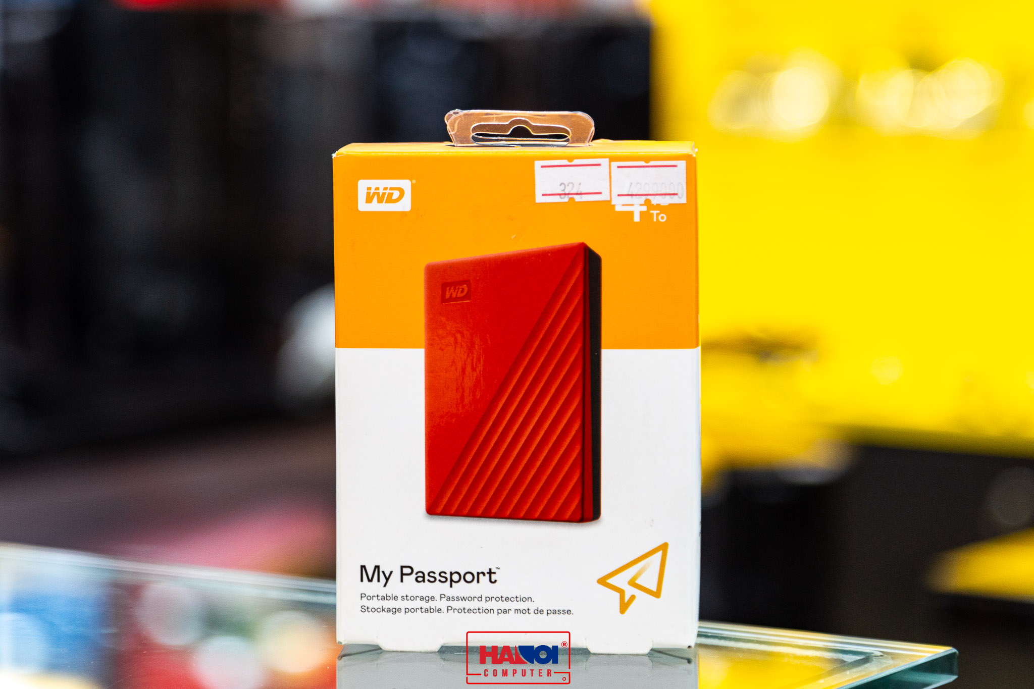 Ổ Cứng Di Động 4TB 2.5 inch WD My Passport USB 3.2 - WDBPKJ0040BRD-WESN màu đỏ