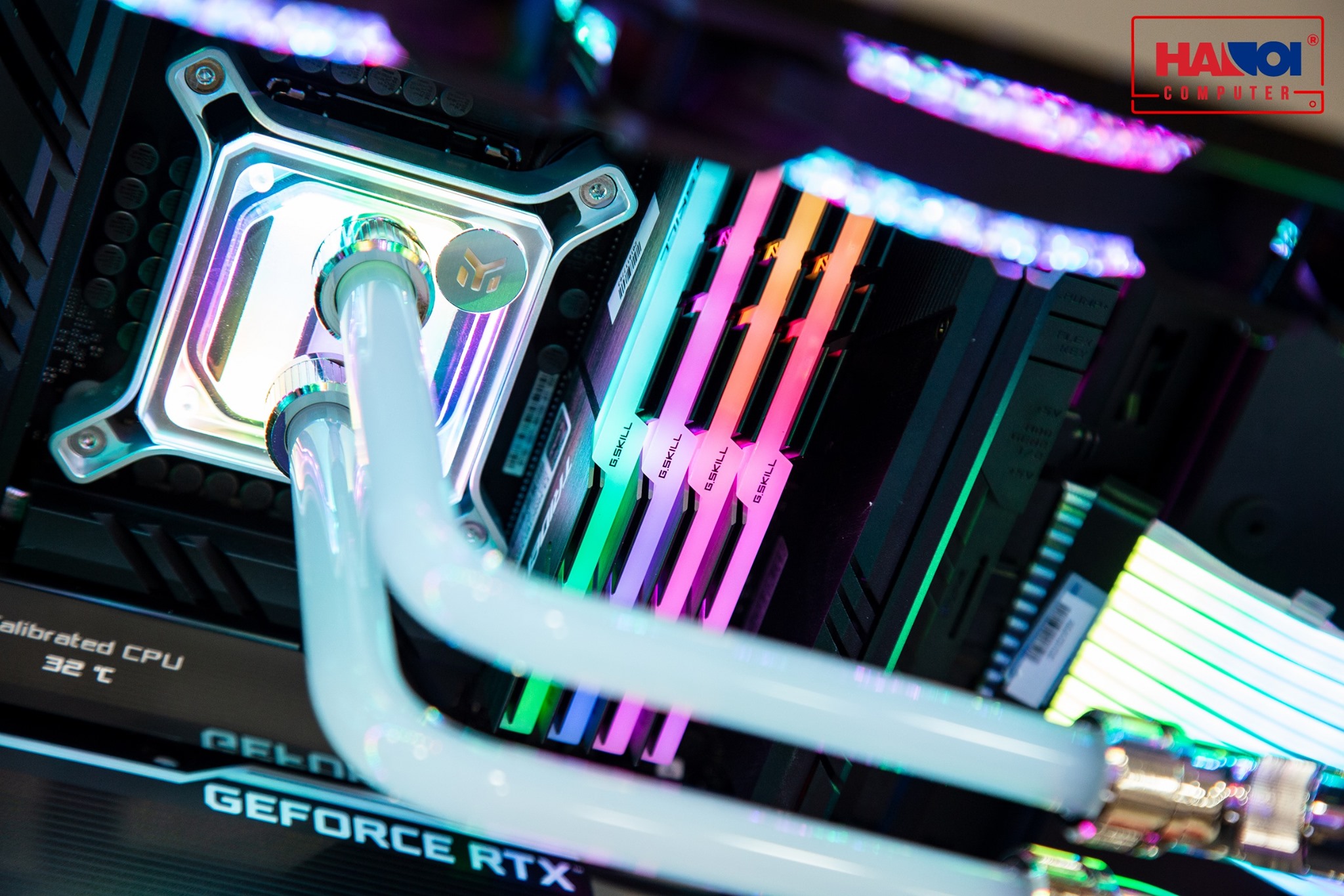 RAM Desktop Gskill Trident Z RGB (F4-3200C16D-32GTZR) 32GB (2x16GB) DDR4 3200MHz