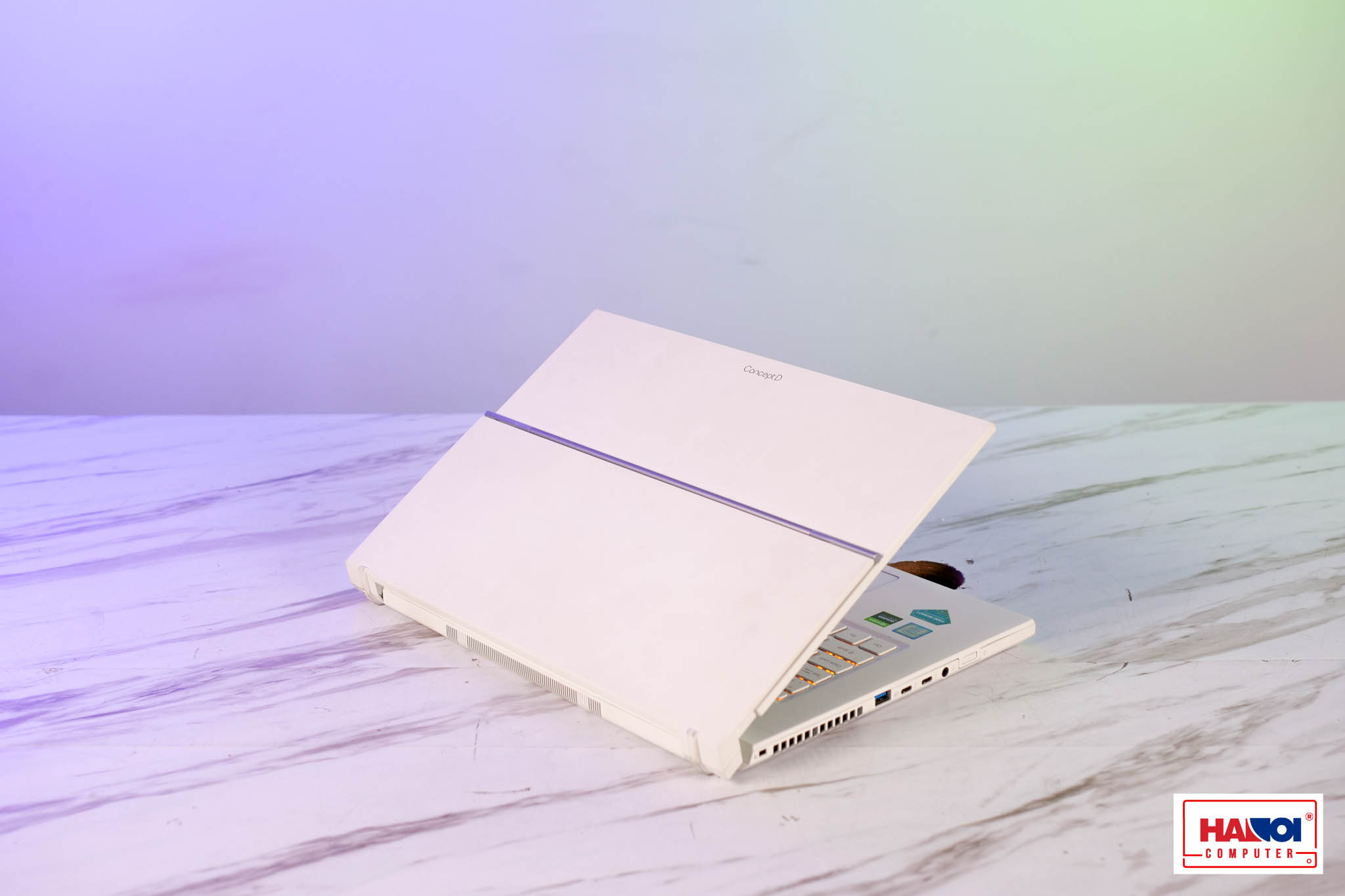Laptop Đồ họa ConceptD 7 Ezel Pro CC715-91P-X8CX (NX.C5FSV.001) (Xeon W 10885M/32GB RAM/2TB SSD/Quadro RTX5000 16G/15.6 inch UHD 4K Touch/Bút/Win10 Pro/Trắng)