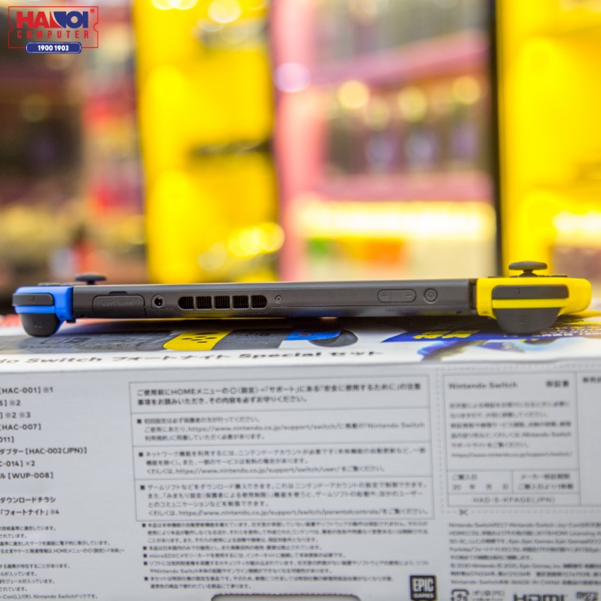 Máy chơi game Nintendo Switch Fornite Edition