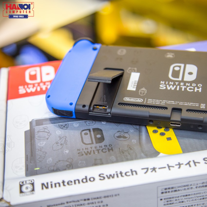 Máy chơi game Nintendo Switch Fornite Edition