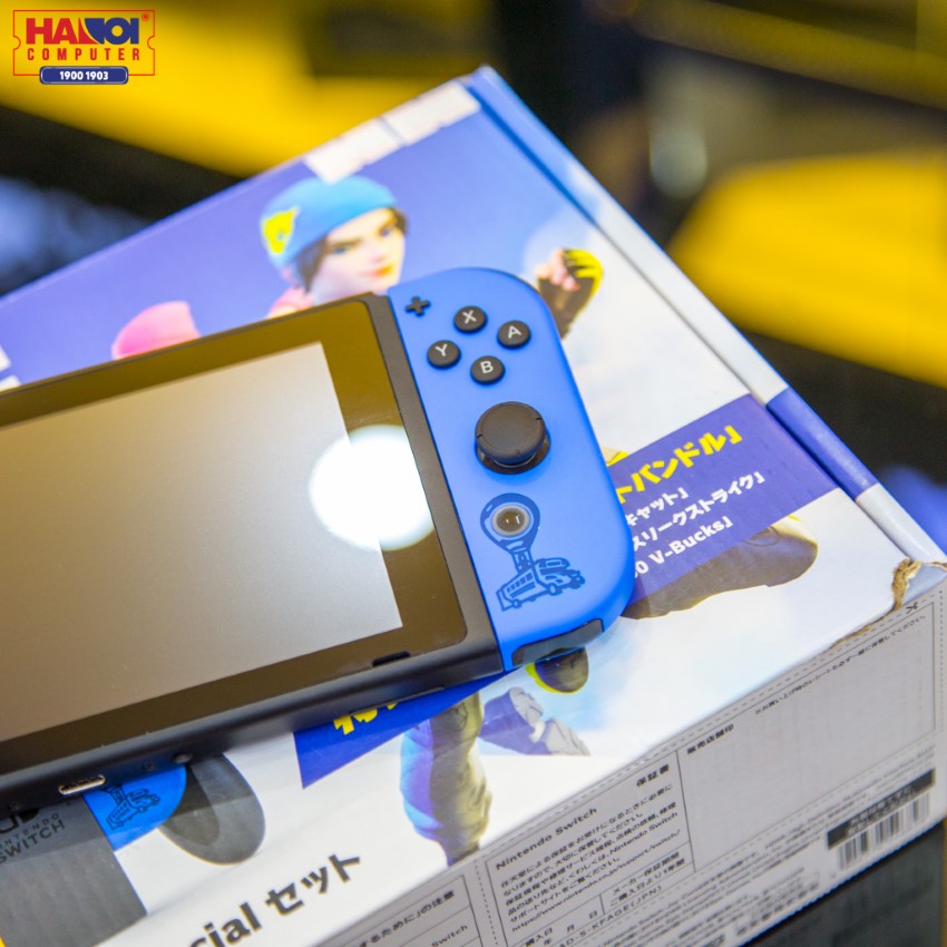 Máy chơi game Nintendo Switch Fornite Edition