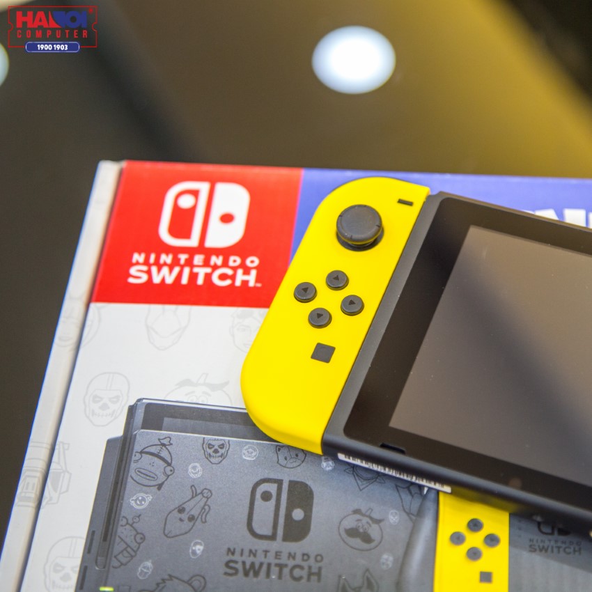 Máy chơi game Nintendo Switch Fornite Edition