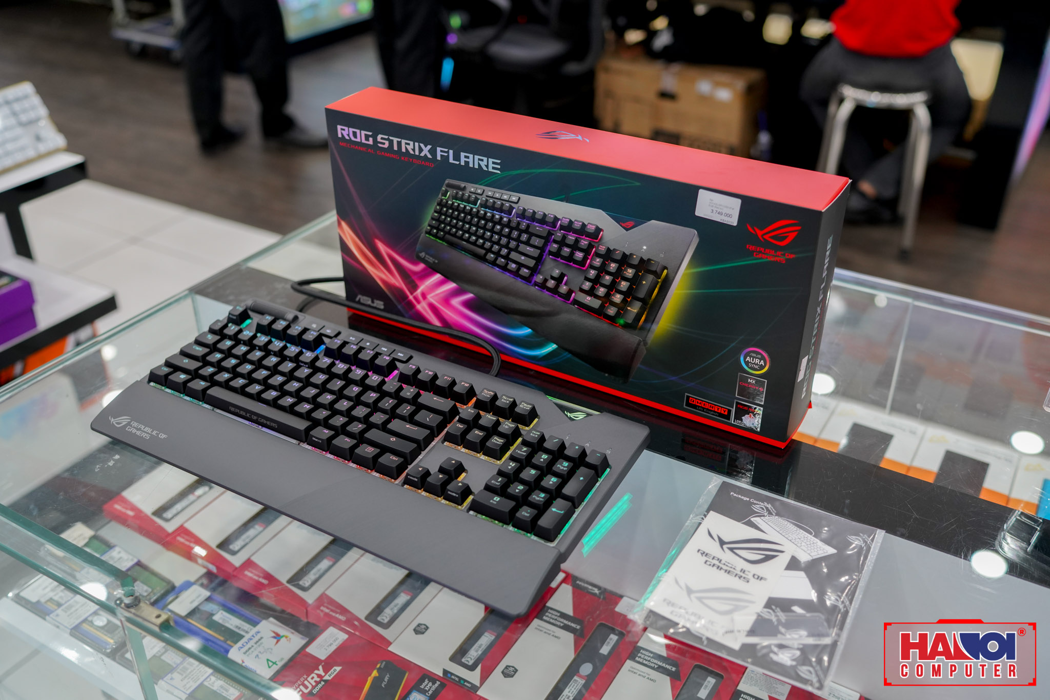 Bàn phím ASUS ROG Strix Flare RGB (Red sw)