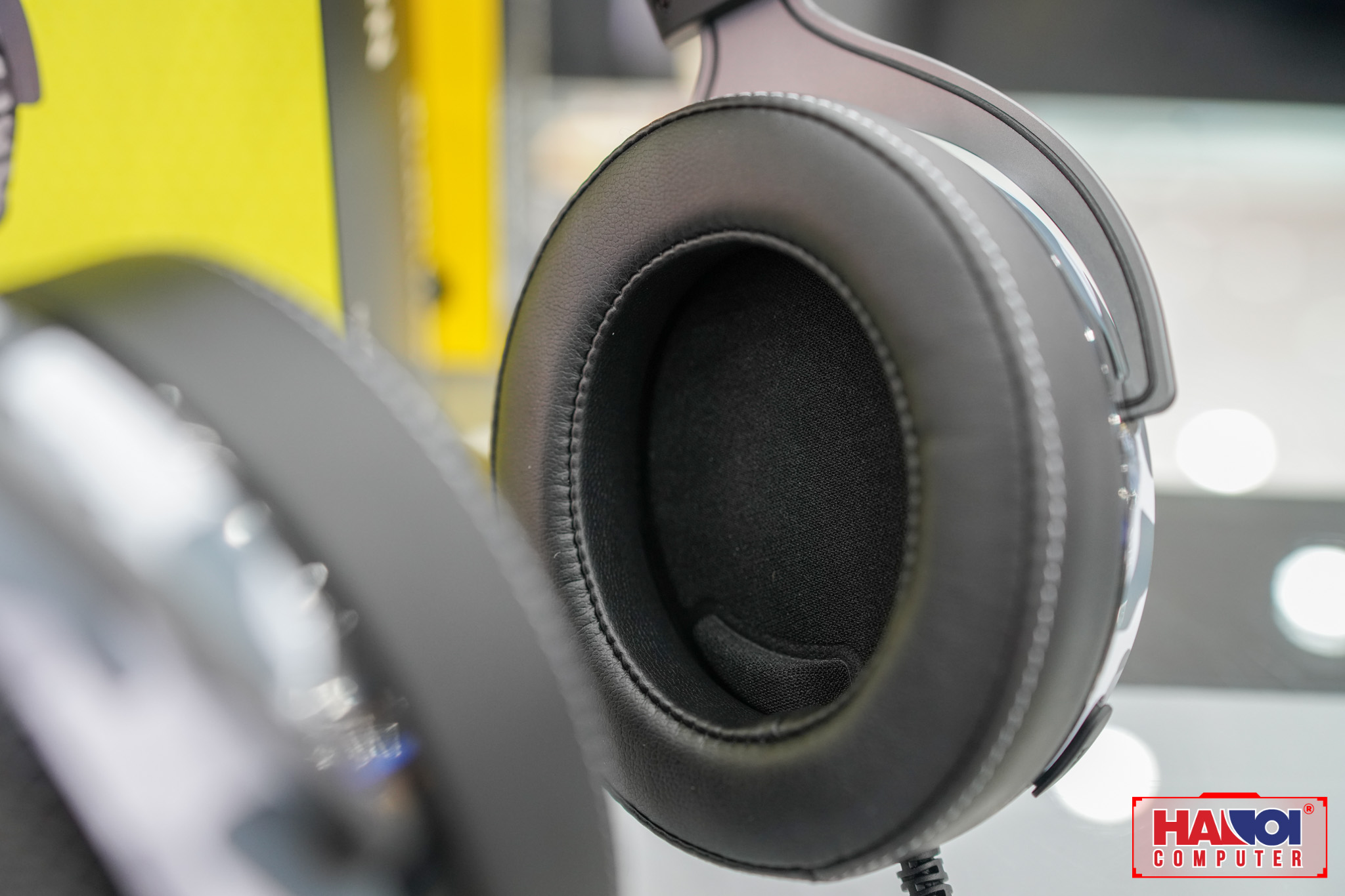 Tai nghe Gaming Corsair HS60 HAPTIC Surround 7.1 CA-9011225-AP