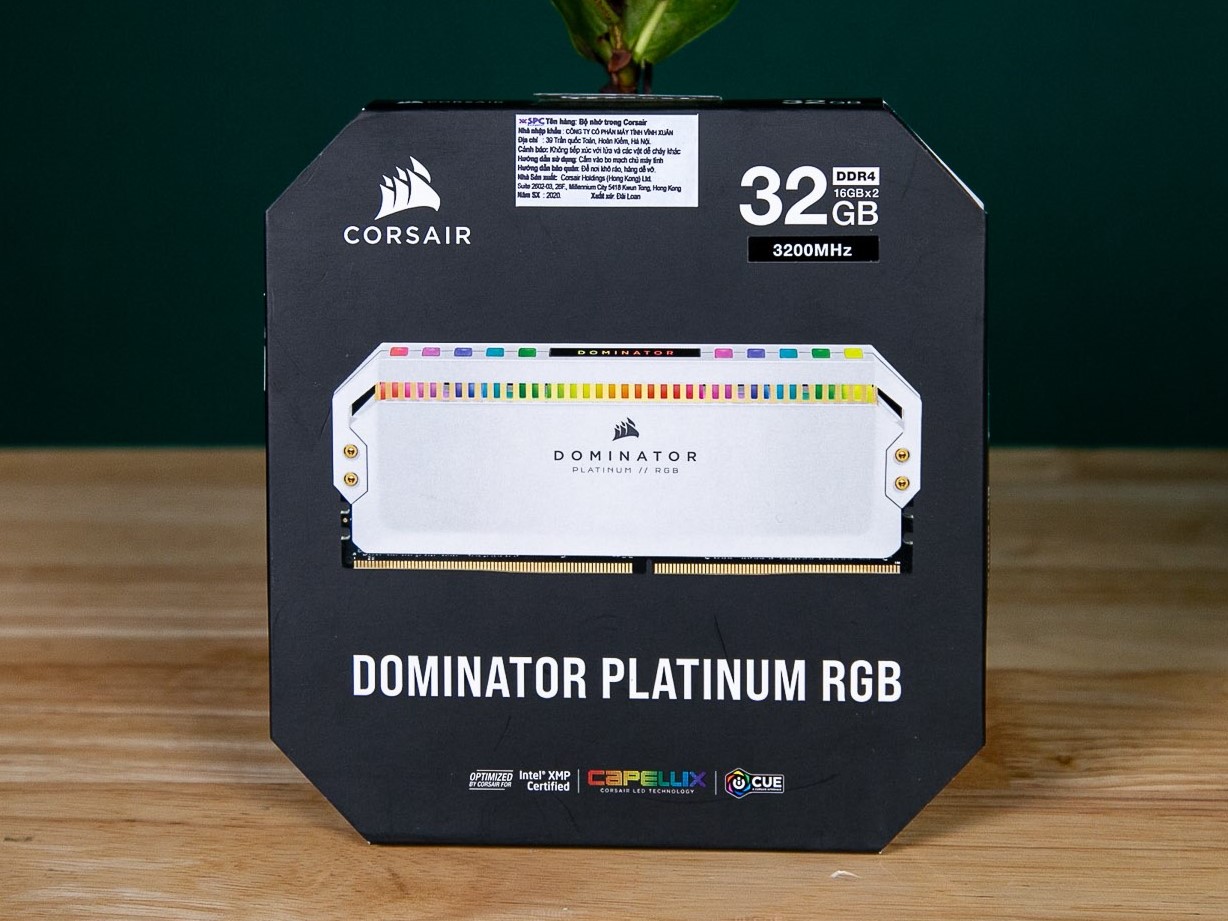 Ram Desktop Corsair Dominator Platinum White RGB (CMT32GX4M2E3200C16W) 32GB (2x16G) DDR4 3200MHz