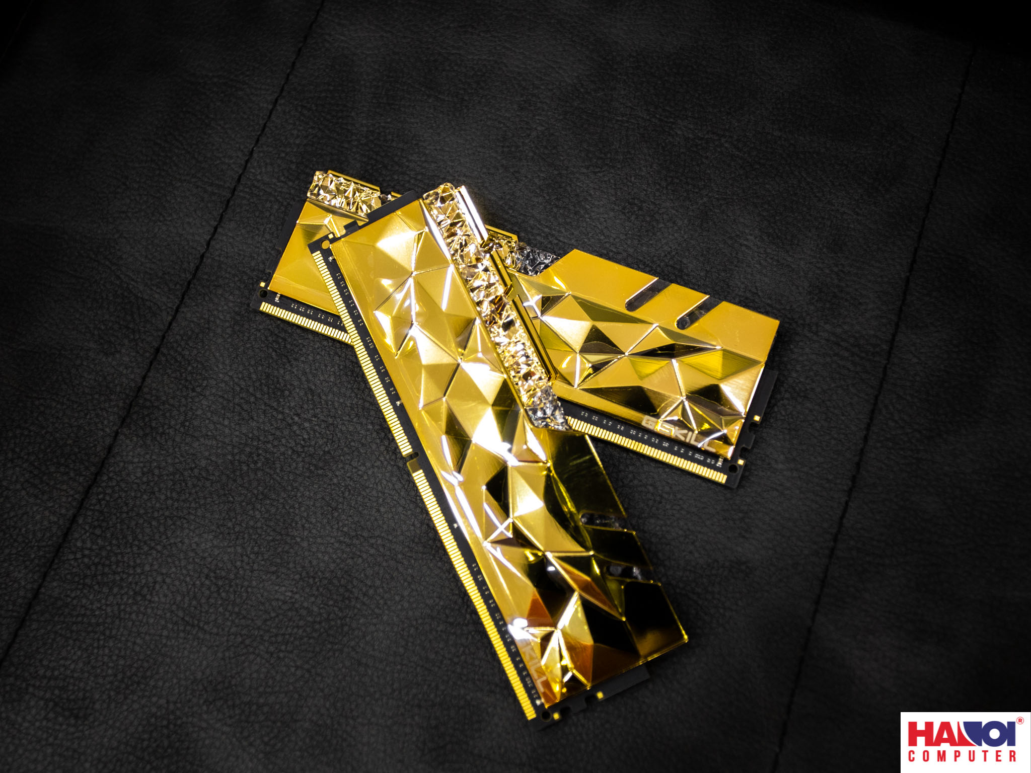 Ram Desktop Gskill Trident Z Royal Elite (F4-4000C16D-32GTEG) 32GB (2x16GB) DDR4 4000Mhz