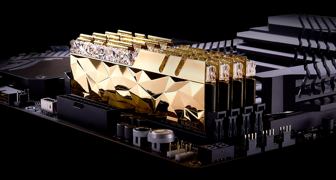 Ram Desktop Gskill Trident Z Royal Elite (F4-4000C16D-32GTEG) 32GB (2x16GB) DDR4 4000Mhz
